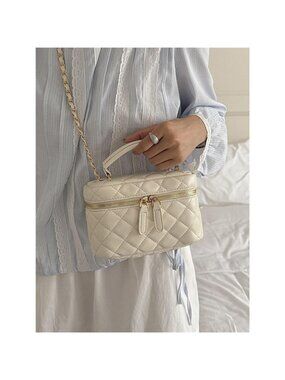 Quilted Chain Strap Crossbody Bag